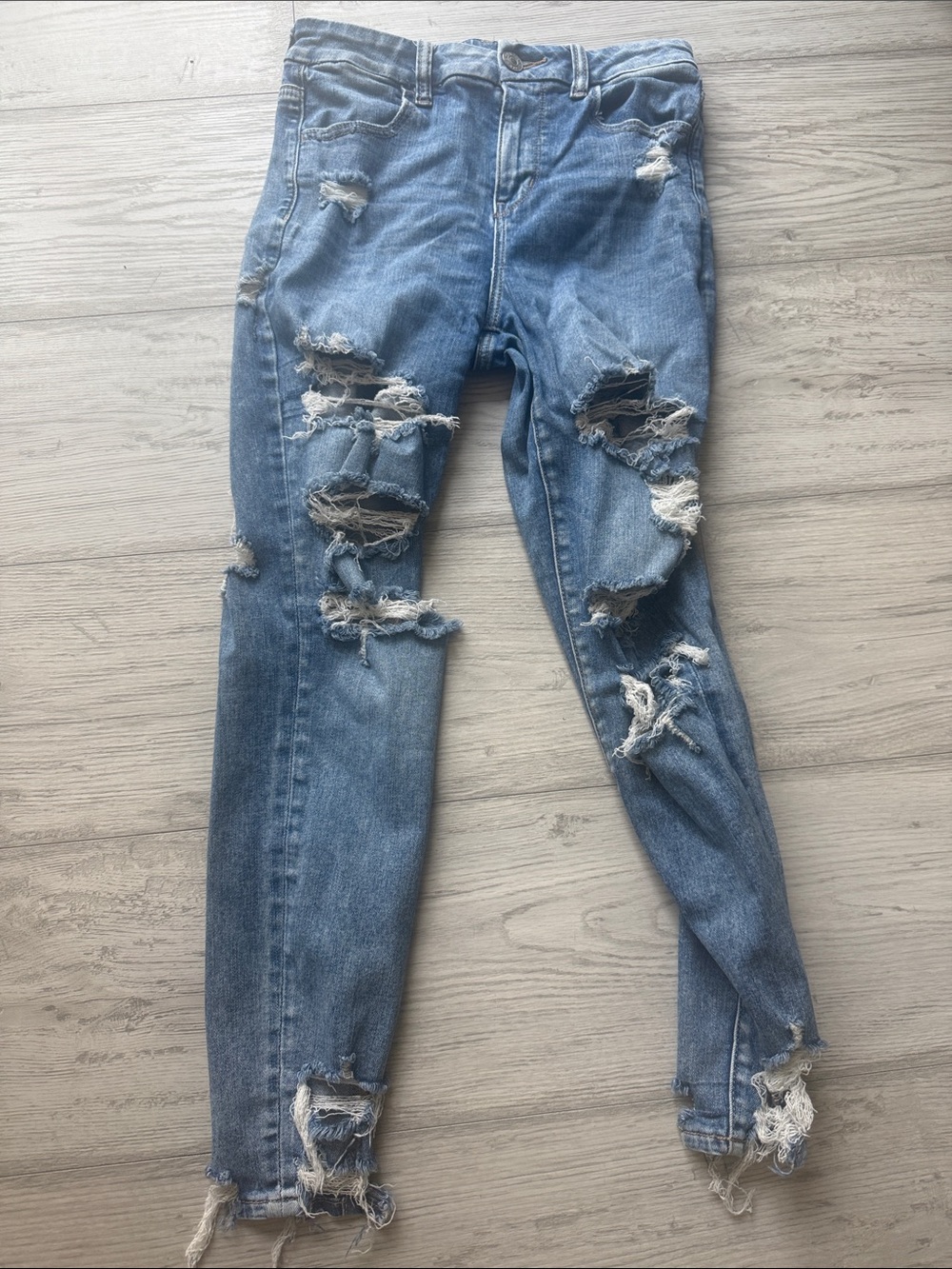 American Eagle Outfitters Women's Skinny Distressed Light Blue Jeans